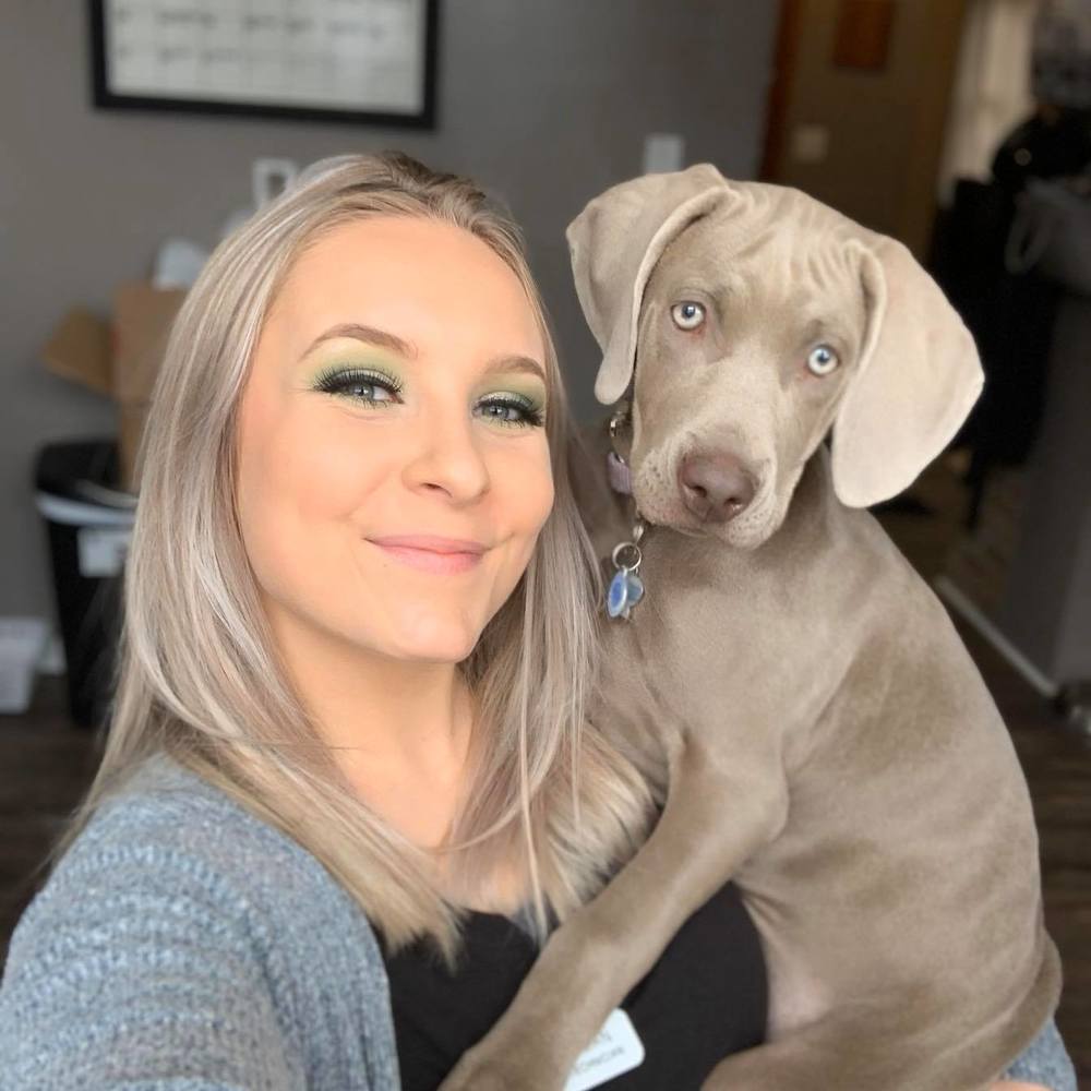 Meet your Posher, Abi